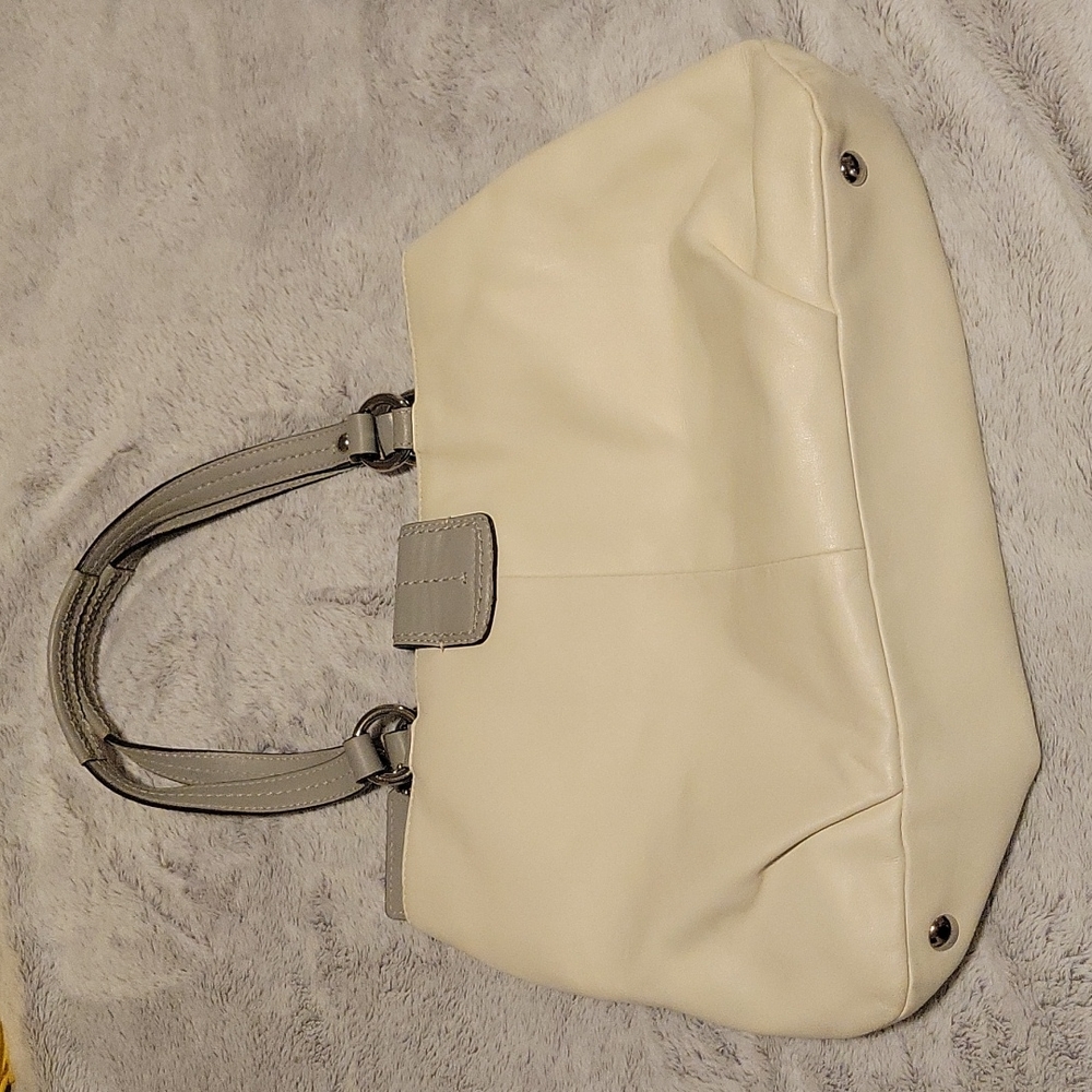 Coach purse - Picture 3 of 6